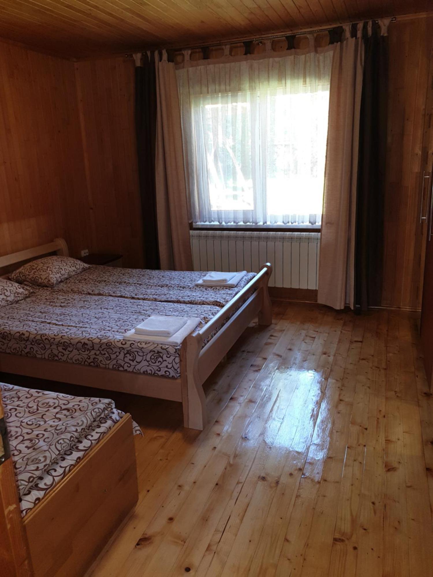 Зачаровані Карпати, Воловець Exterior foto